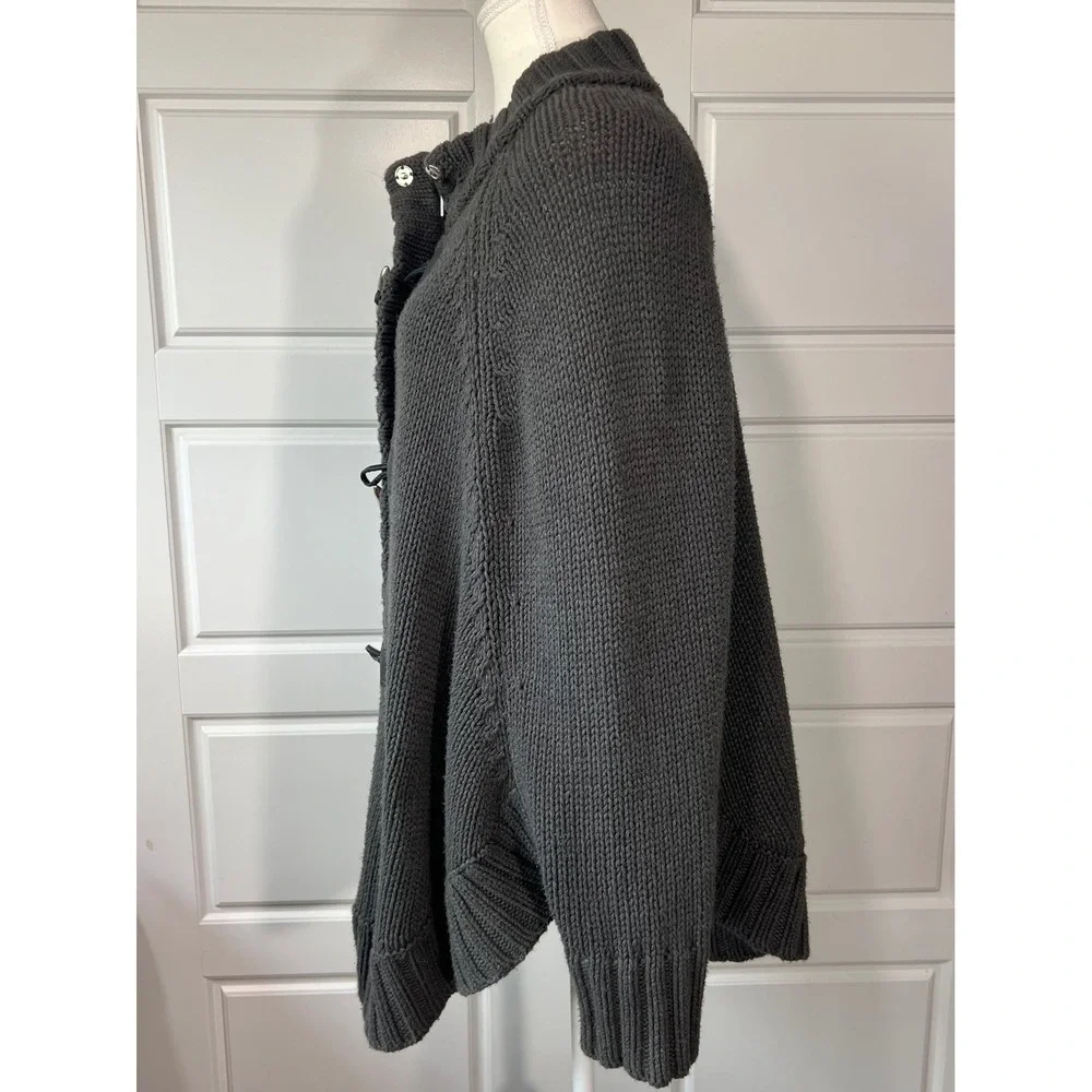 Michael Kors Gray Knit‎ Toggle Closure Poncho Cape Sweater Large